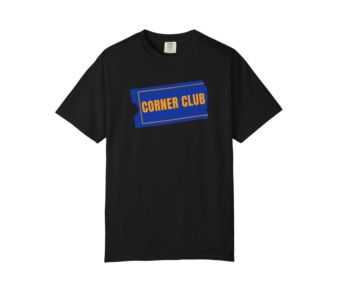 CORNER CLUB BUSTER T